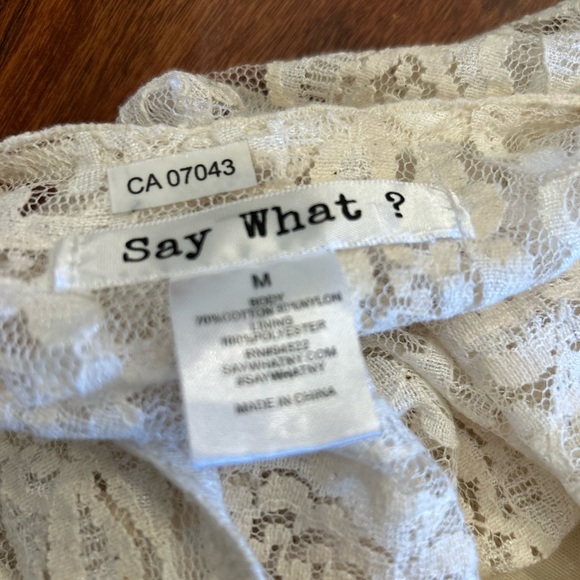 Flower Lace mini dress size M - Picture 5 of 5